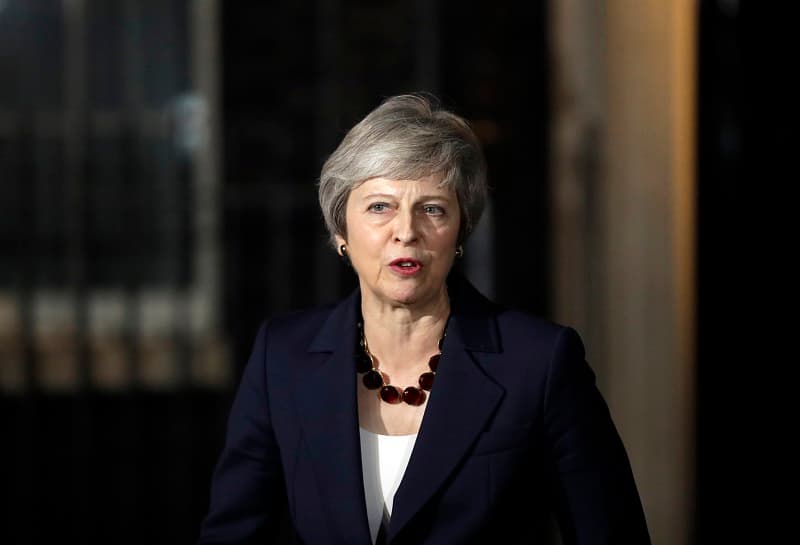 Theresa Mayová oznámila, že vláda podpořila dojednanou dohodu o brexitu.