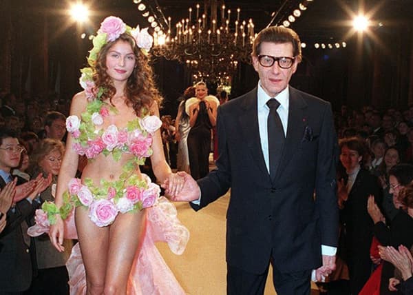 Yves Saint Laurent se svojí oblíbenou modelkou Latetií Castou.