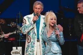 Porter Wagoner odstartoval kariéru Dolly Partonové