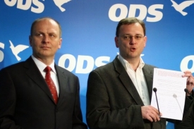 Gandalovič (vlevo) stojí za hospodářskými reformami ODS.