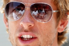 Vyléčený playboy Jenson Button.