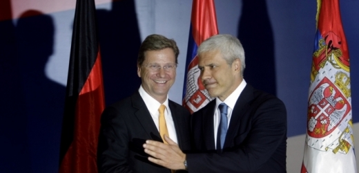 Borise Tadiće přemlouval i německý ministr zahraničí Guido Westerwelle.