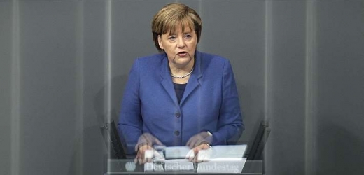 Německá kancléřka Angela Merkelová zasáhla proti atomovým elektrárnám.