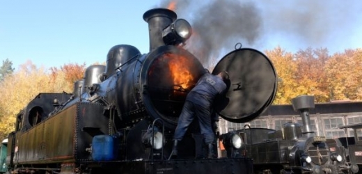 Závada na historickém vlaku způsobila sedm požárů (ilustrační foto).