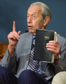 Konec světa nastane sedm tisíc let od potopy, je si tentokrát jistý Harold Camping.