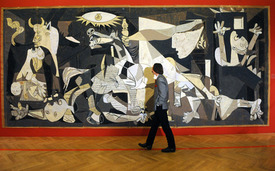 Na výstavě nechybí ani přípravný karton pro tapiserie Guerniky od Pabla Picassa.