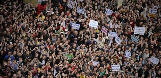 Masivní protesty se letos konaly mimo jiné ve Španělsku, česká média jim však příliš pozornosti nevěnovala.
