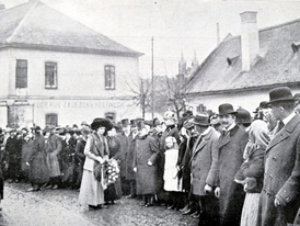 Arcikněžna Zita čeká na svého chotě v Chrudimi.