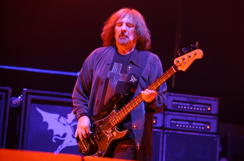 Spolu s Osbournem vystoupil i další zakládající člen Black Sabbath Geezer Butler.