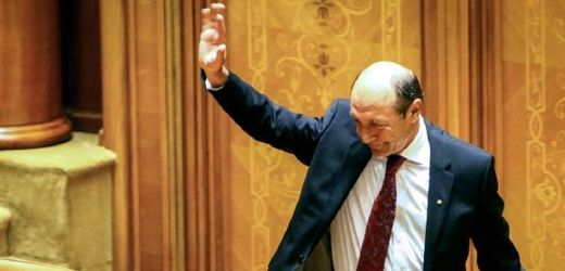 Basescu opuští úřad. Na jak dlouho?