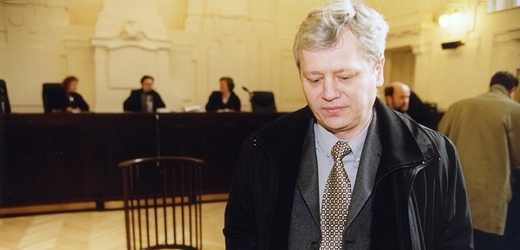 Petr Smetka u soudu, květen 2006.
