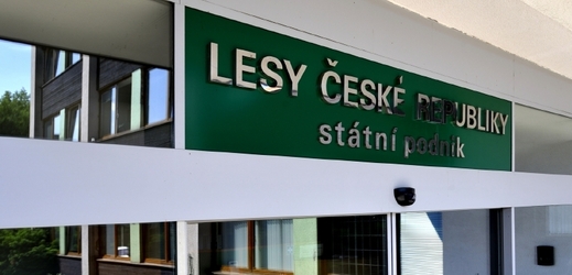 Budova generálního ředitelství státního podniku Lesy České republiky v Hradci Králové.