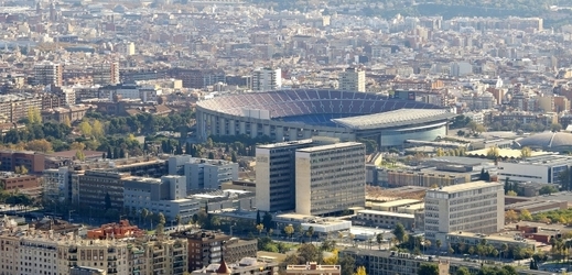 Stávající stadion Nou Camp rekonstrukci potřebuje. 