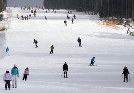 Skiareál Lipno slavnostně zahajuje sezónu.