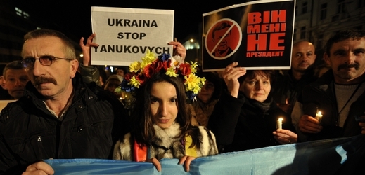 Demonstranti na Václavském náměstí.