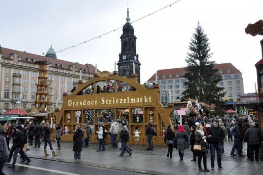 Na pravém břehu Labe najdete i barokní vánoční trh (ilustrační foto).