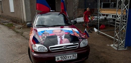 I takhle vyparáděné auto můžete na Krymu potkat.