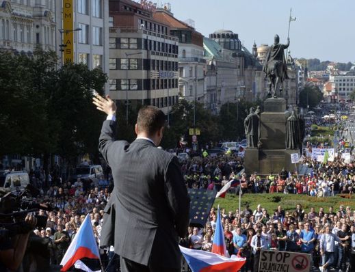 Tomio Okamura při projevu na Václavském náměstí