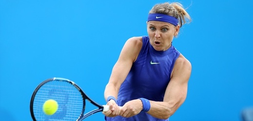 Česká tenistka Lucie Šafářová na turnaji v Nottinghamu 