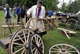 Na Josefkolu se letos představí zástupci 19 řemesel kolářského a kočárnického oboru.