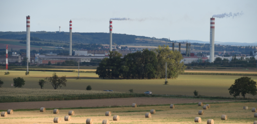 Chemička Precheza z holdingu Agrofert. 