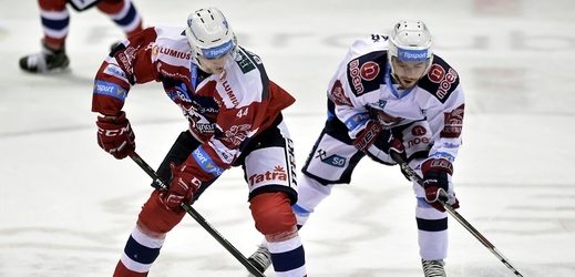 HC Dynamo Pardubice proti Pirátům Chomutov ve třetím kole hokejové extraligy.