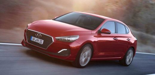 Modelem i30 Fastback značka Hyundai získala řadu nových zákazníků.