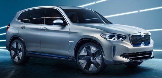 Mezi koncepty je i BMW iX3, vůz, který bude jezdit na čistě elektrický pohon. 