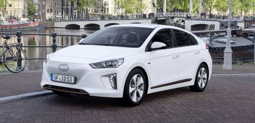 Model Ioniq Electric je podruhé v řadě „Šampionem zůstatkové hodnoty 2018".