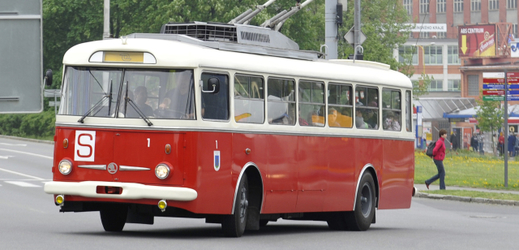 Historický trolejbus Škoda 9 Tr.