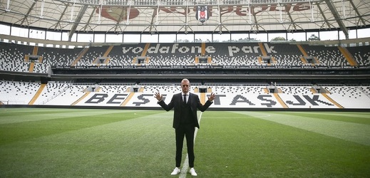 Brankář Loris Karius mohl zůstat v Liverpoolu, vybral si však Besiktas.