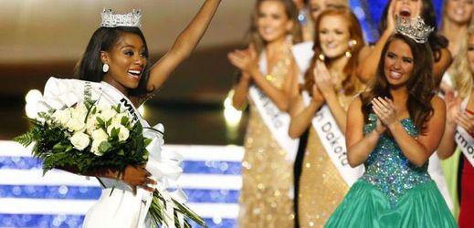 Nová Miss America Nia Imani Franklinová.