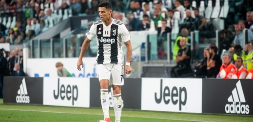 Cristiano Ronaldo jde všem hráčům příkladem.