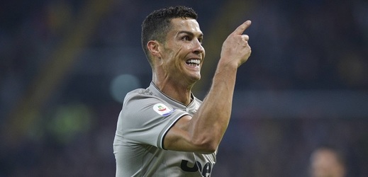 Ronaldo dalším gólem přispěl k výhře Juventusu nad Udine.