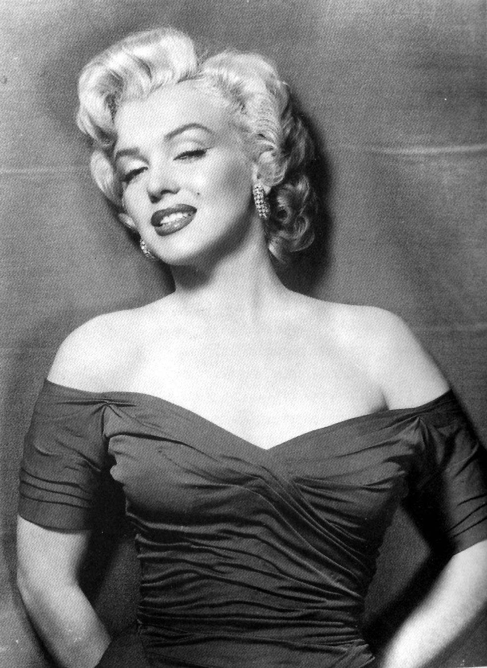 Slavná Marilyn Monroe byla jedna z mnoha milenek, které JFK měl. Prý do něj byla beznadějně zamilovaná a dokonce toužila stát se jeho ženou. (FOTO: PA)