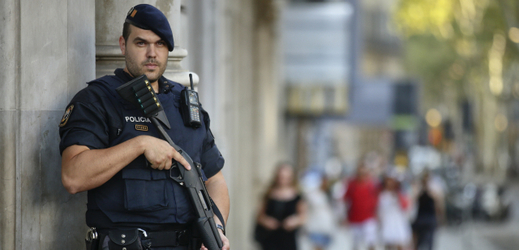 Policie zaznamenala hrozbu dalšího možného útoku.