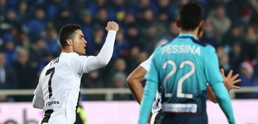 Ronaldo odvrátil na poslední chvíli porážku Juventusu.