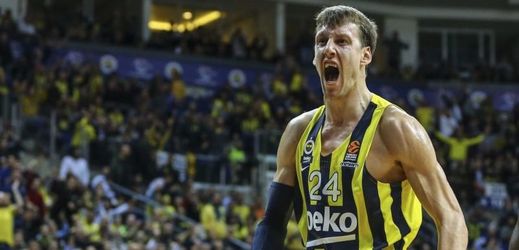 Basketbalista Fenerbahce Istanbul Jan Veselý.