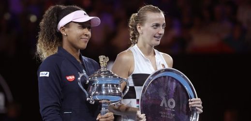 Naomi Ósakaová (vlevo) a Petra Kvitová po finále Australian Open.