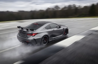 Sportovní kupé RC F Track Edition v limitované sérii.