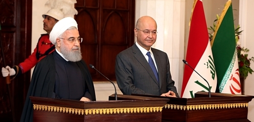 Irácký prezident Barham Salih (vpravo) a íránský prezident Hassan Rouhani.