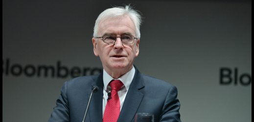 Britský stínový ministr financí John McDonnell. 