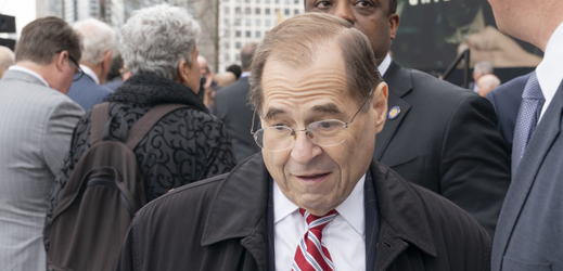 Předseda výboru Sněmovny reprezentantů USA pro justici Jerry Nadler.