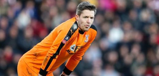 Wayne Hennessey při utkání proti Doncasteru.