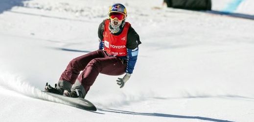 Eva Samková slaví vítězství v závodu MS v Utahu.