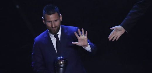 Messi překonal Ronalda. Pošesté vyhrál anketu FIFA.