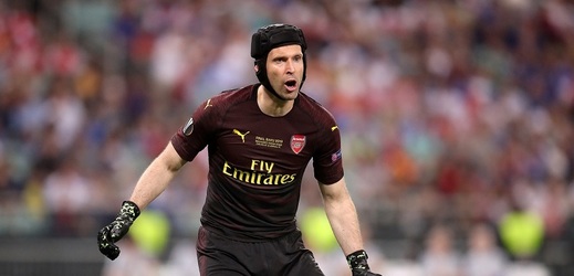 Petr Čech má nové angažmá, bude hokejový brankář.