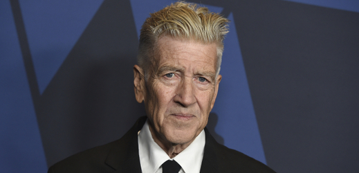 Režisér seriálu David Lynch.