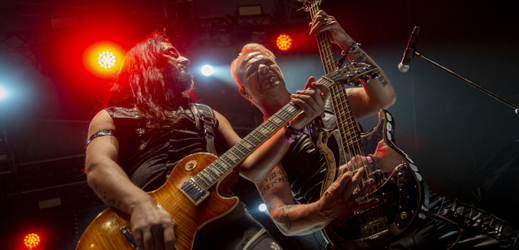 Loňský koncert skupiny Therion na festivalu Brutal Assault.