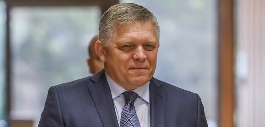 Slovenský premiér Robert Fico je již v domácí péči, potvrdila dnes fakultní nemocnice v Banské Bystrici